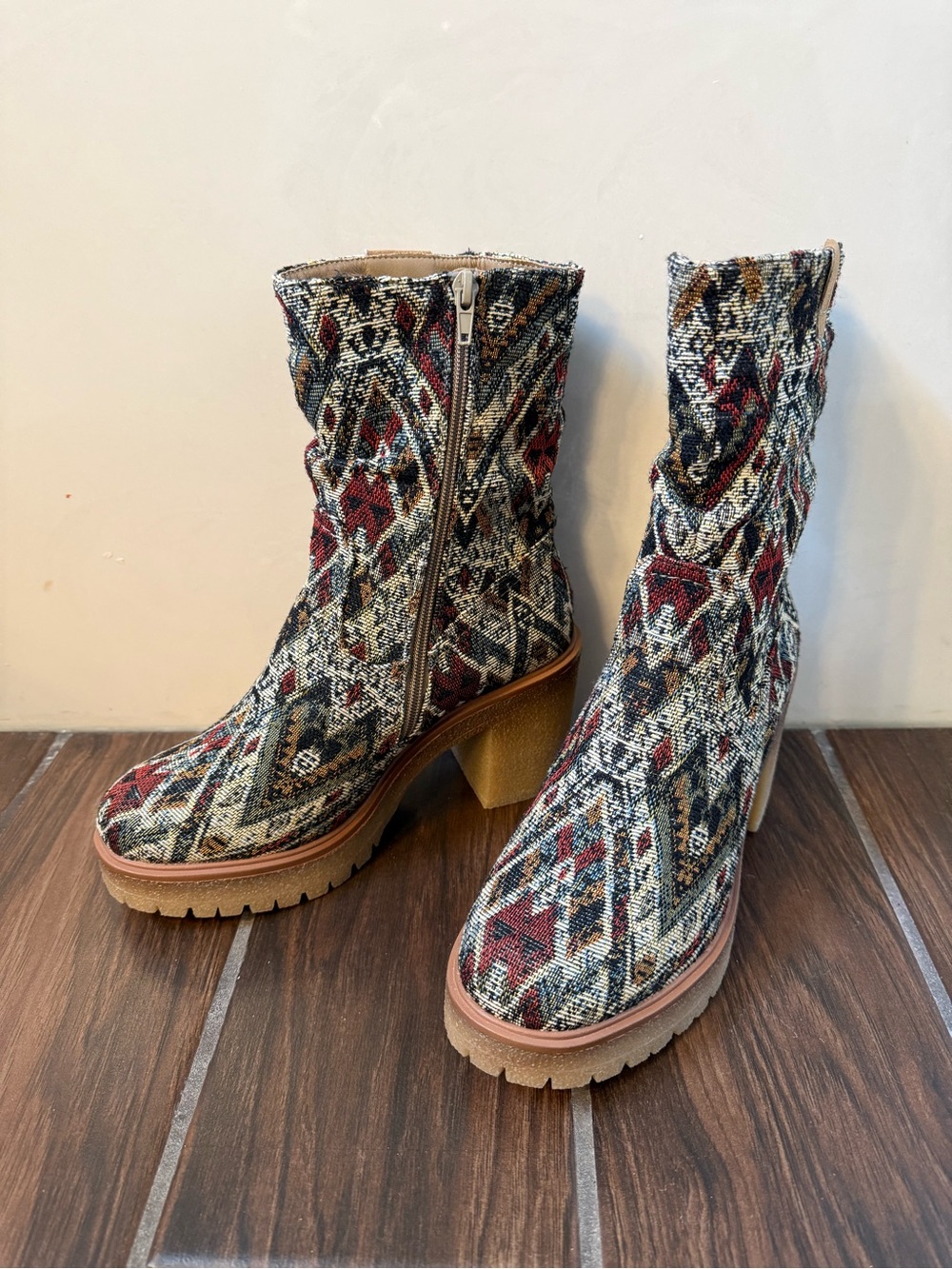 Muk Luks Muk Luxe Lining Multicolor Woven Mid-Calf Heeled Rubber Sole Boots